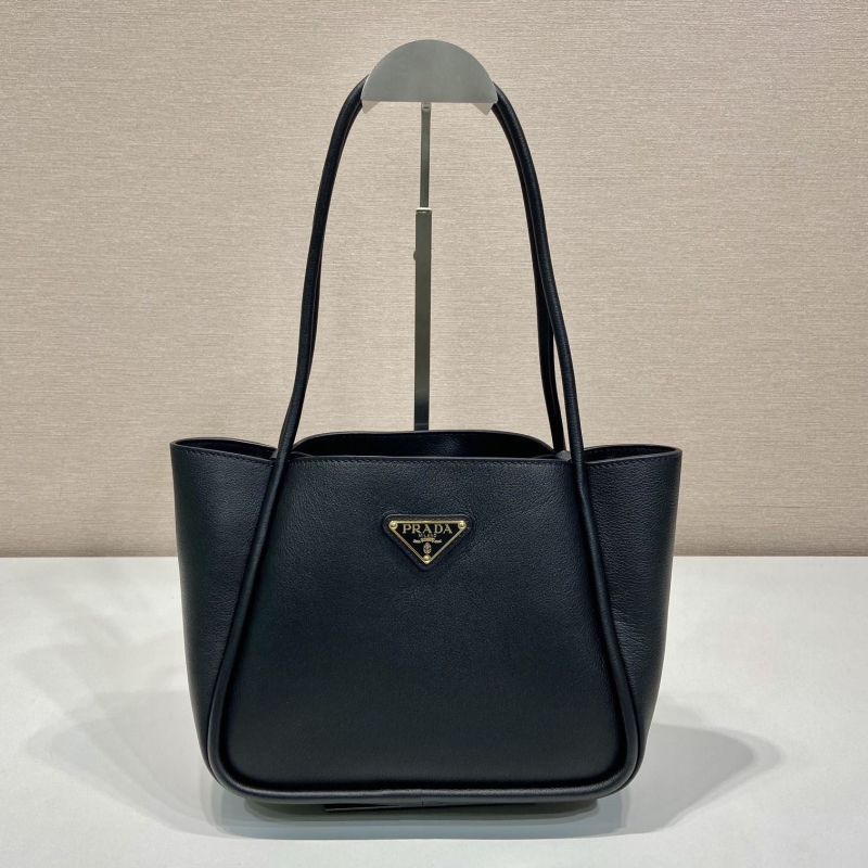 Pra*a bucket bags